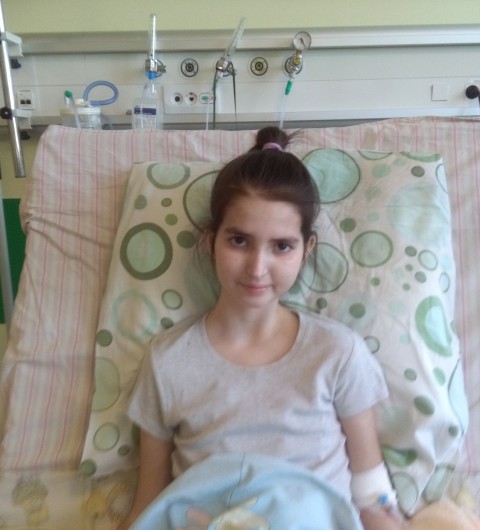 13-letnia Agnieszka jest sparaliżowana. Prosi o pomoc.
